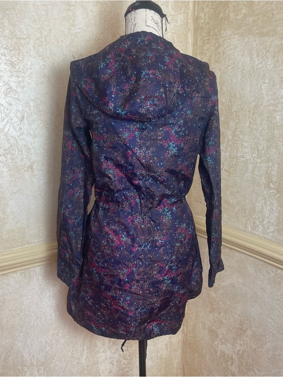 TU Sainsbury's Navy Ditsy Floral Hooded Anorak Raincoat Jacket Size 8 Fairycore - Picture 4 of 14